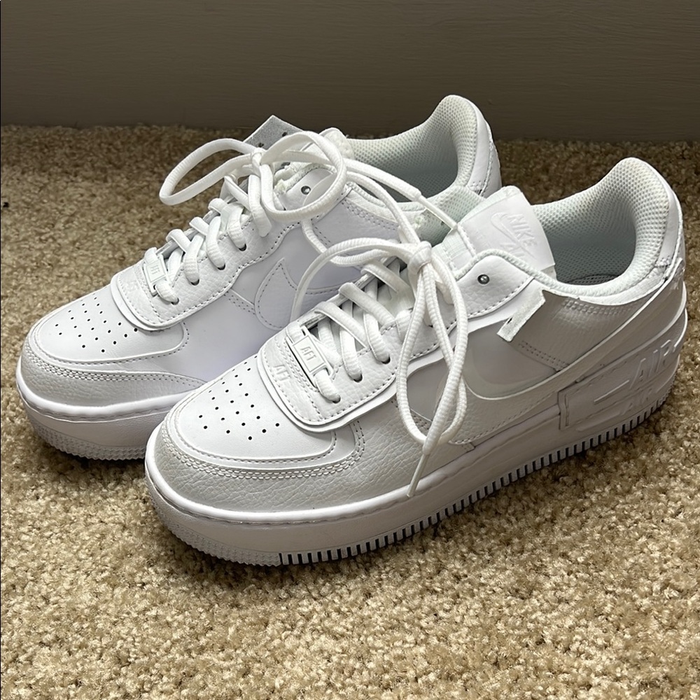 Nike Triple White Air Force 1 Shadow
